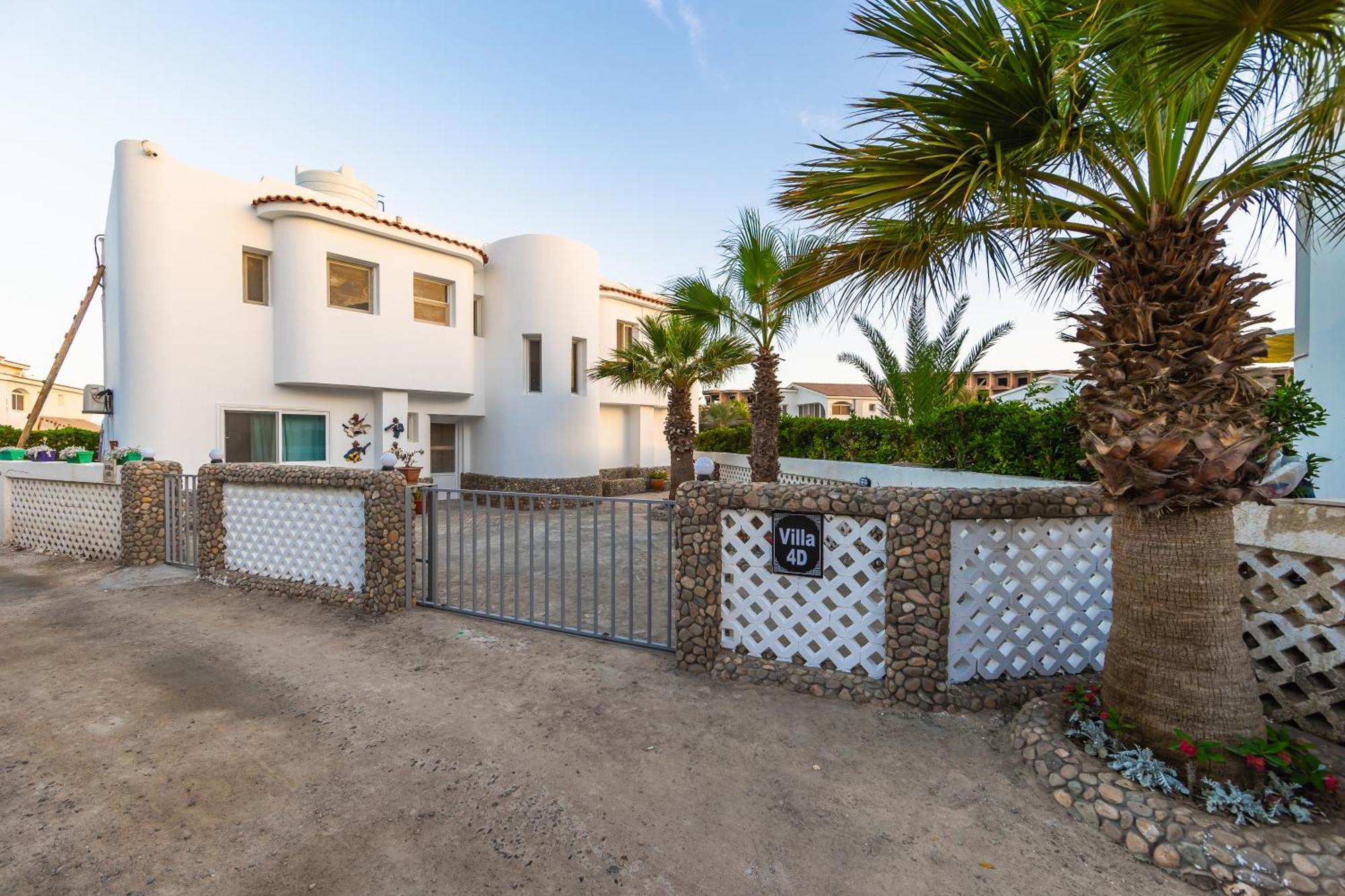 Aden Beach - Sea View Room With Beach Access In Villa Hurghada Exterior foto